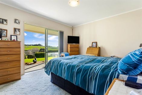 Photo of property in 192 Muriwai Valley Road, Muriwai, Waimauku, 0881
