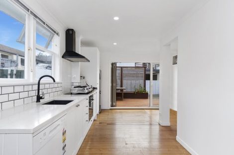 Photo of property in 453 Fraser Street, Parkvale, Tauranga, 3112