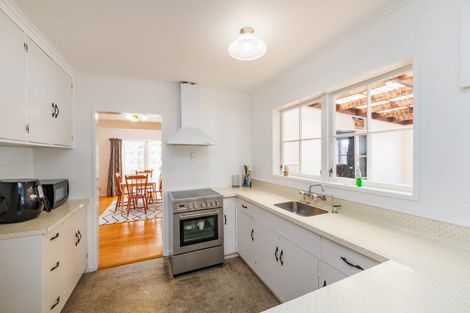 Photo of property in 286 Tremaine Avenue, Takaro, Palmerston North, 4412