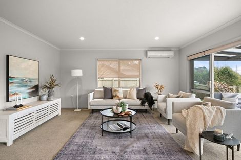 Photo of property in 162 Oteki Park Drive, Welcome Bay, Tauranga, 3112