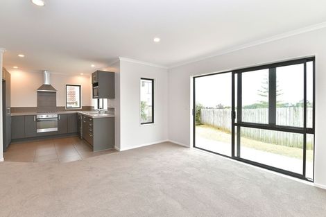 Photo of property in 50 Alec Craig Way, Gulf Harbour, Whangaparaoa, 0930