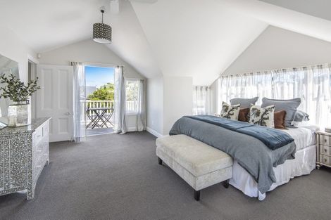 Photo of property in 21 Cheltenham Road, Devonport, Auckland, 0624