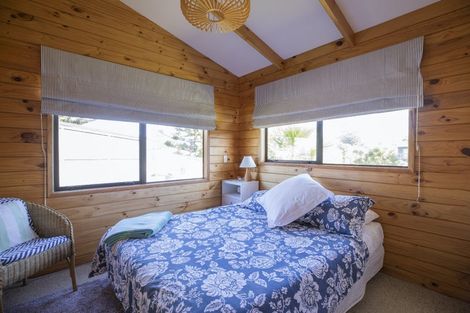 Photo of property in 75 Blue Pacific Parade, Riversdale Beach, Masterton, 5872