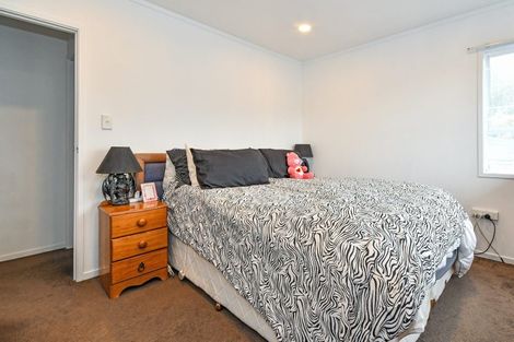 Photo of property in 1 Bendale Place, Papatoetoe, Auckland, 2025