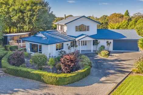 Photo of property in 72 Muhunoa West Road, Ohau, Levin, 5570