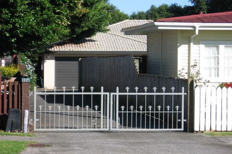 Photo of property in 2/32 Cambridge Terrace, Papatoetoe, Auckland, 2025