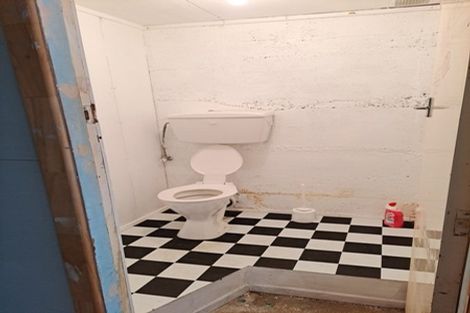 Photo of property in 20 Stuart Place, Blagdon, New Plymouth, 4310