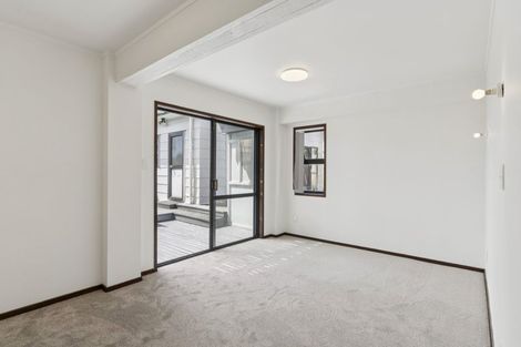 Photo of property in 34 Capilano Place, Glenfield, Auckland, 0629