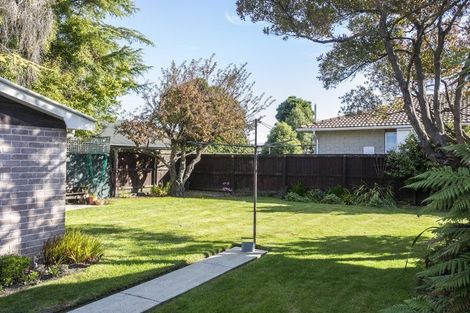Photo of property in 76 Solomon Avenue, Redwood, Christchurch, 8051