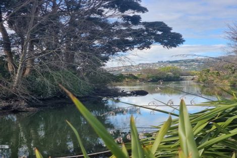 Photo of property in 10 Laura Kent Place, Woolston, Christchurch, 8023