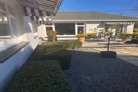 Photo of property in 19 Middlepark Road, Sockburn, Christchurch, 8042