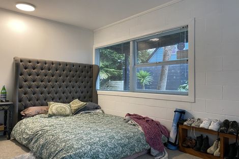 Photo of property in 1/19 Pemberton Avenue, Bayview, Auckland, 0629