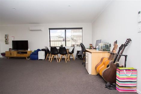 Photo of property in 9a Warwick Avenue, St Andrews, Hamilton, 3200