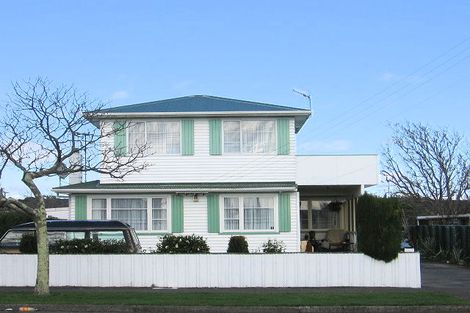 Photo of property in 109 Queen Street West, Levin, 5510