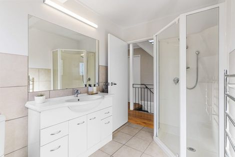 Photo of property in 133 Sandspit Road, Shelly Park, Auckland, 2014