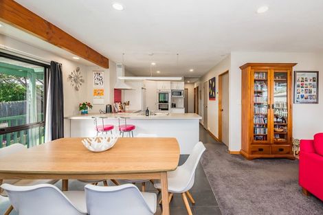 Photo of property in 28 Matenga Street, Waikanae, 5036