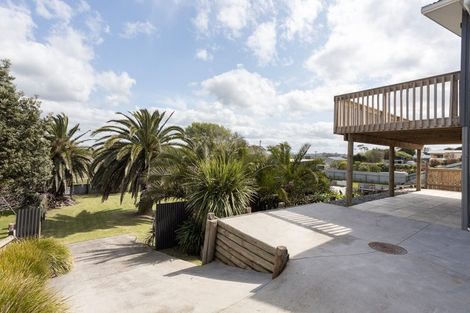 Photo of property in 286 Pukehina Parade, Pukehina, Te Puke, 3189