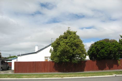 Photo of property in 20 Mackworth Street, Woolston, Christchurch, 8062