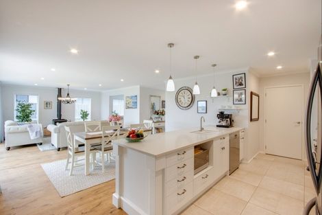 Photo of property in 9 Aparima Place, Awatoto, Napier, 4110