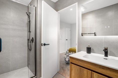 Photo of property in 10 Greenbrier Street, Westgate, 0814