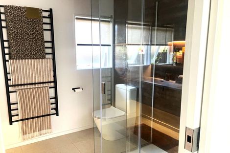 Photo of property in 97 Tiroroa Avenue, Te Atatu South, Auckland, 0610