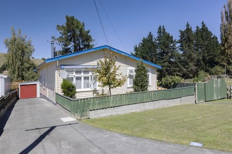 Photo of property in 14 Wren Street, Taihape, 4720