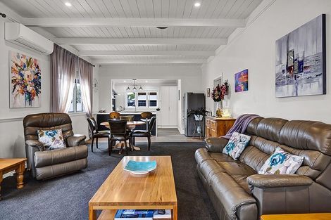 Photo of property in 56 Vogel Street, Hawera, 4610