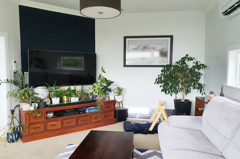 Photo of property in 112 Sutherland Road, Melrose, Wellington, 6023