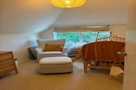 Photo of property in 13b Rodney Road, Northcote Point, Auckland, 0627