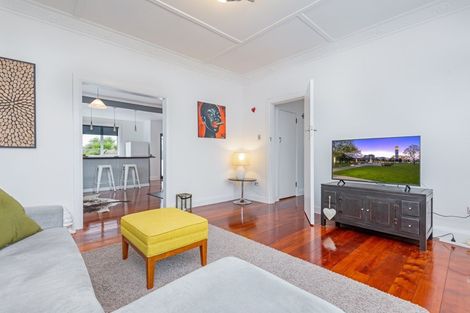 Photo of property in 23 Guy Avenue, Takaro, Palmerston North, 4410