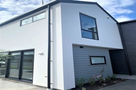 Photo of property in 2b Division Street, Riccarton, Christchurch, 8041