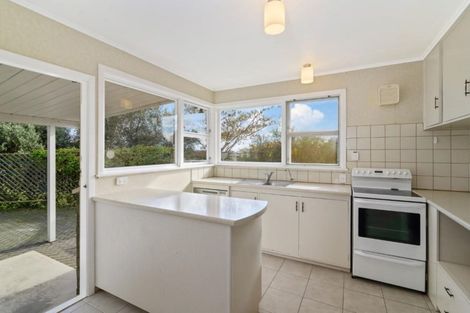 Photo of property in 2 Alastair Avenue, Owhata, Rotorua, 3010