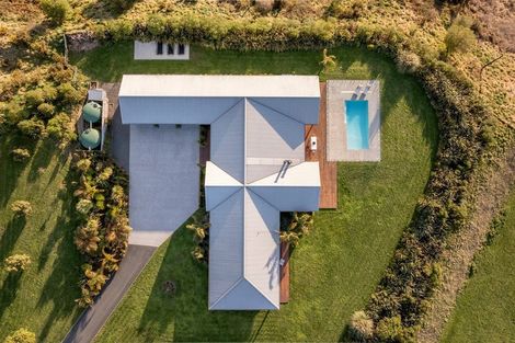 Photo of property in 90 Tangiroimata Track, Pyes Pa, 3173