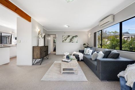 Photo of property in 2/39 Gills Road, Bucklands Beach, Auckland, 2014
