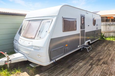 Photo of property in 55 Koputara Road, Himatangi Beach, Foxton, 4891