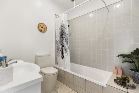 Photo of property in 77 Sidlaw Street, Strathmore Park, Wellington, 6022