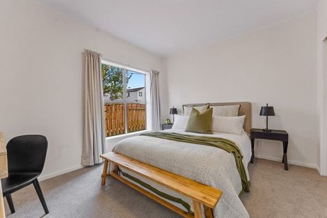 Photo of property in 3/6 Gordon Avenue, Milford, Auckland, 0620