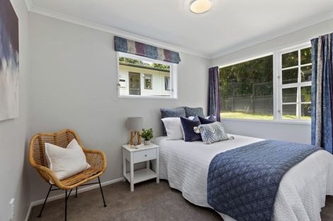 Photo of property in 104 Kamahi Street, Stokes Valley, Lower Hutt, 5019