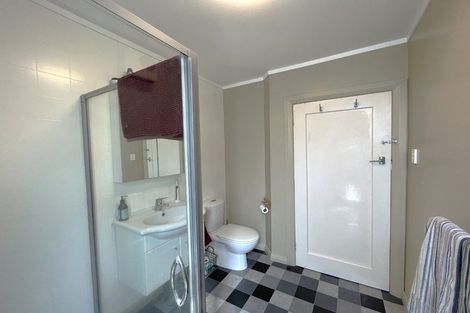 Photo of property in 3 Junction Road, Ravensbourne, Dunedin, 9022