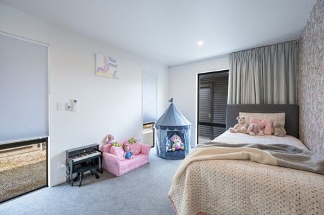 Photo of property in 12 Puketutu Grove, Motueka, 7120