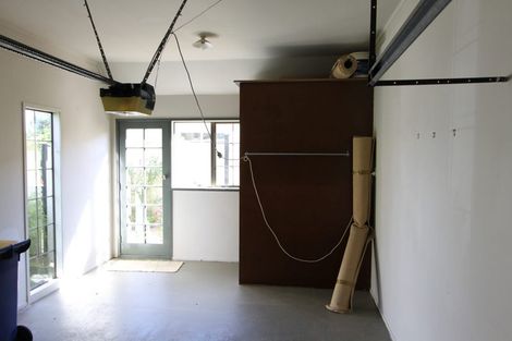 Photo of property in 1/16 Trafalgar Road, Milford, Auckland, 0620