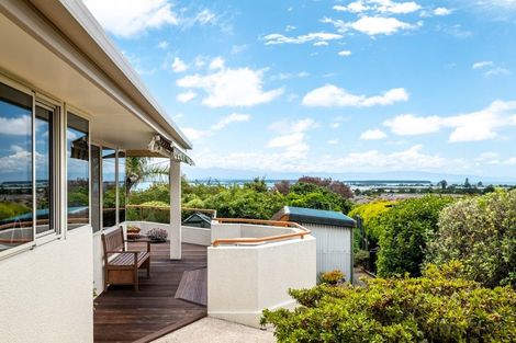 Photo of property in 13 Clairmont Heights, Stoke, Nelson, 7011