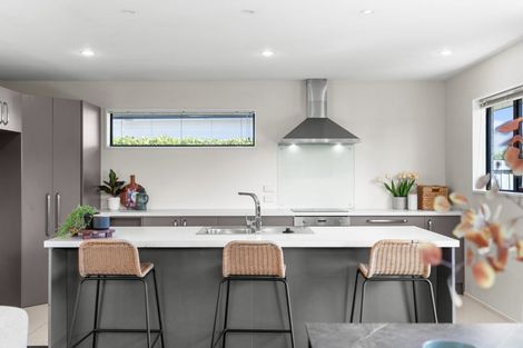 Photo of property in 93 Caulfield Avenue, Halswell, Christchurch, 8025