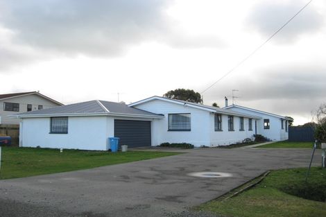 Photo of property in 64 Watt Road, Otatara, Invercargill, 9879