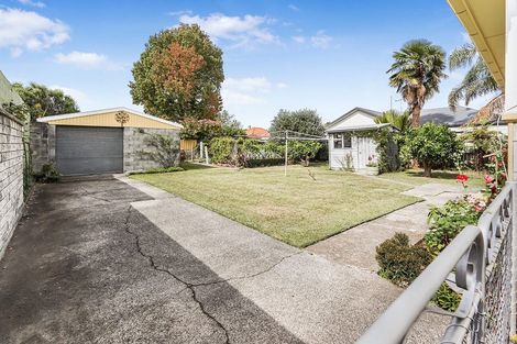 Photo of property in 1070 Heaphy Terrace, Fairfield, Hamilton, 3214