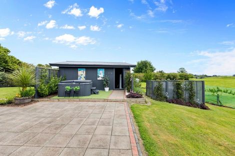 Photo of property in 15 State Highway 5, Tirau, 3410