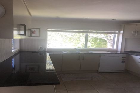 Photo of property in 2 Sylvan Park Avenue, Milford, Auckland, 0620