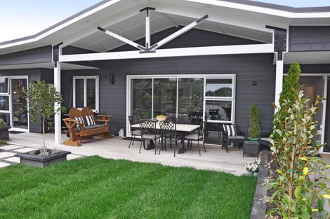 Photo of property in 55 Hauraki Road, Leigh, Warkworth, 0985