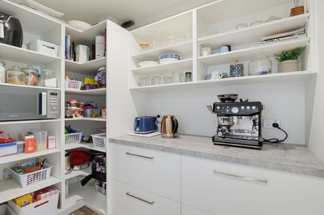 Photo of property in 283a Kimberley Road, Levin, 5571