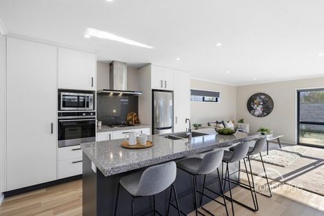 Photo of property in 40 Te Kaeaea Crescent, Wallaceville, Upper Hutt, 5018